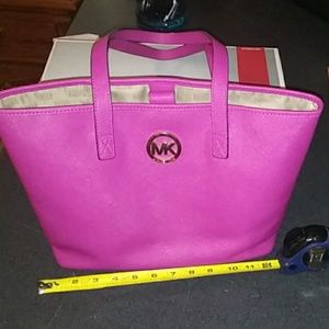 Michael Kors tote